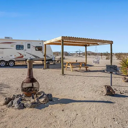Jt Village Campground - Bunkhouse Joshua Tree Extérieur photo