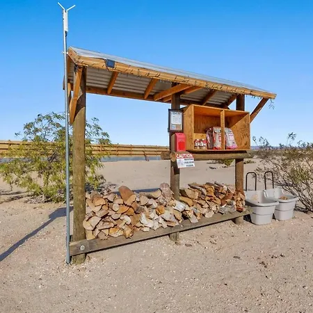 Jt Village Campground - Bunkhouse Joshua Tree Extérieur photo